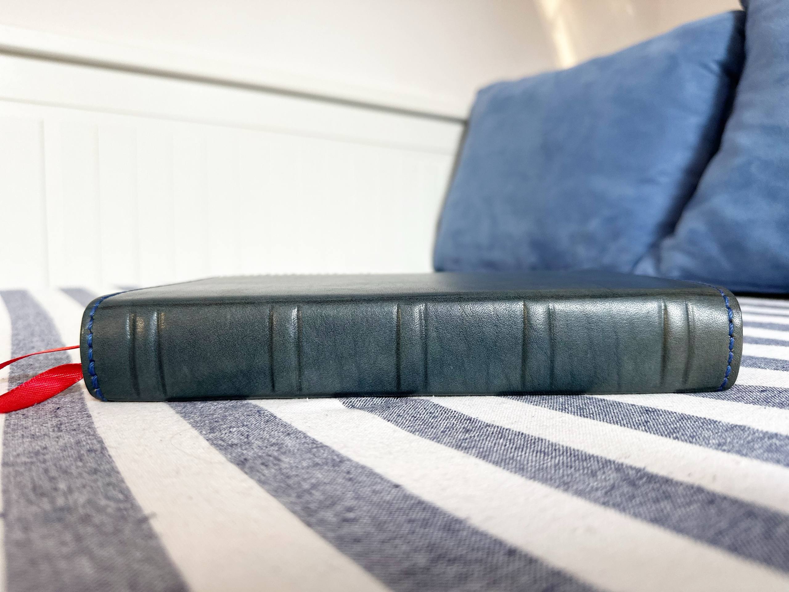 Библия ∙ Новый русский перевод ∙ Обложка кожа handmade (by Leapner Brothers) 15,5x23cm - obrazek 9